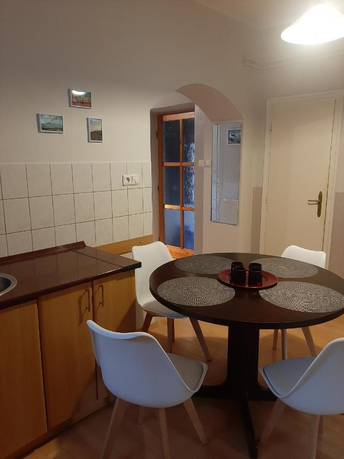 דירות קסזטלי Apartman Harmony מראה חיצוני תמונה