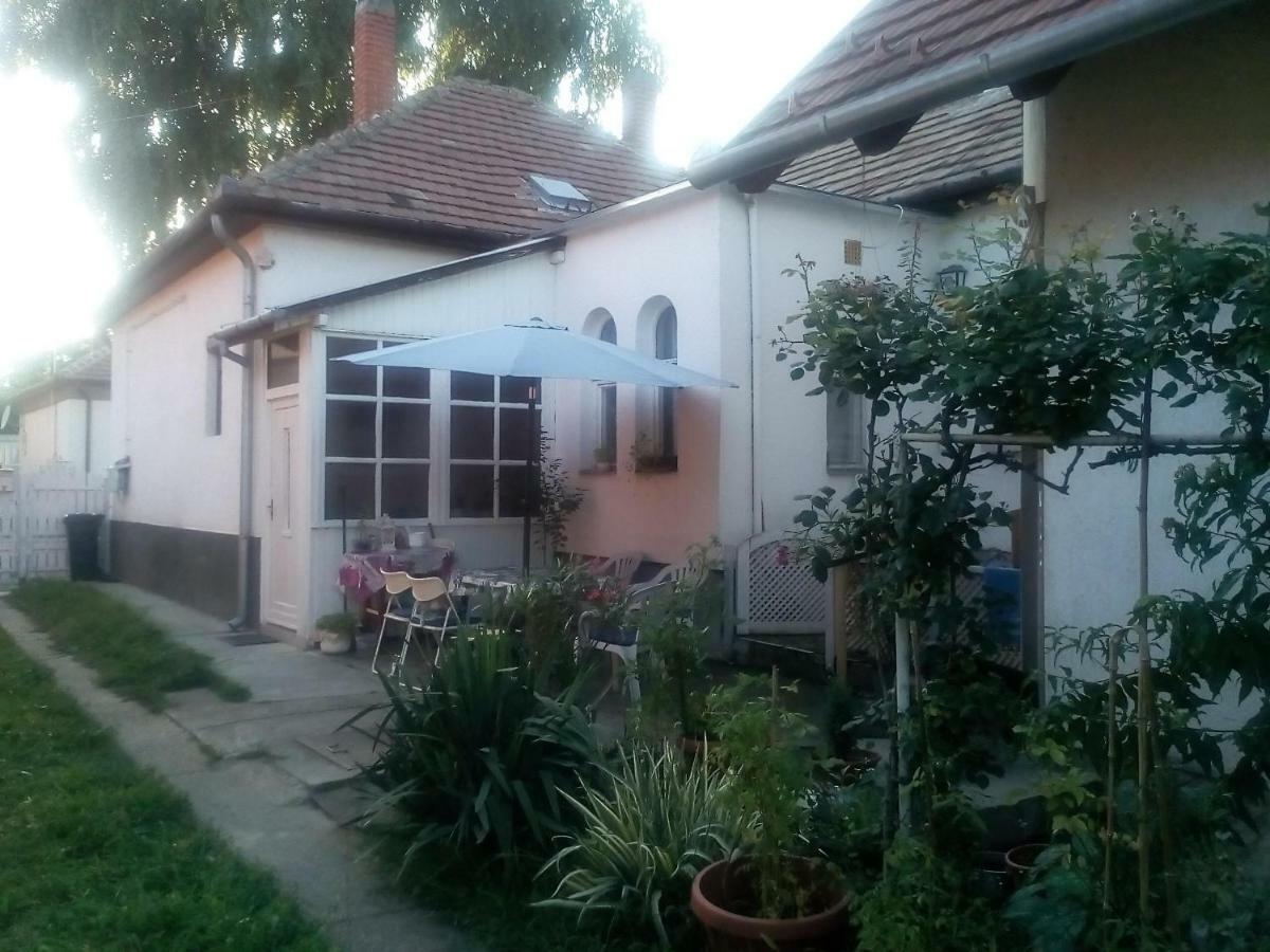 דירות קסזטלי Apartman Harmony מראה חיצוני תמונה